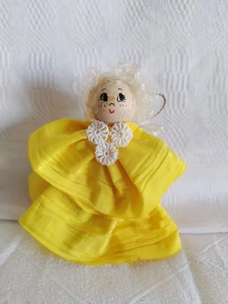 addobbo-angioletto-fatto-a-mano-donna-cosmaria-piccolo 3